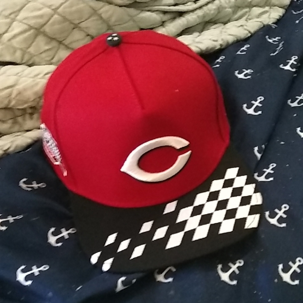 2026 REDS Fitted 7/Half New Era 2026 New I Bought At One Of The Games $100